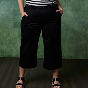 Torrid black utility crop pants